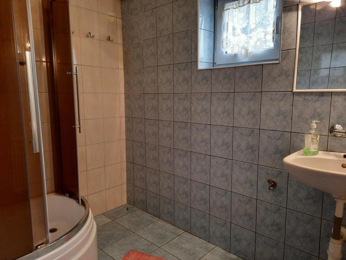 Krahule Konica Hotel Buitenkant foto