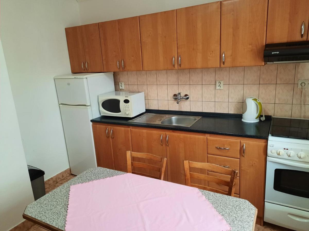 Krahule Konica Hotel Buitenkant foto