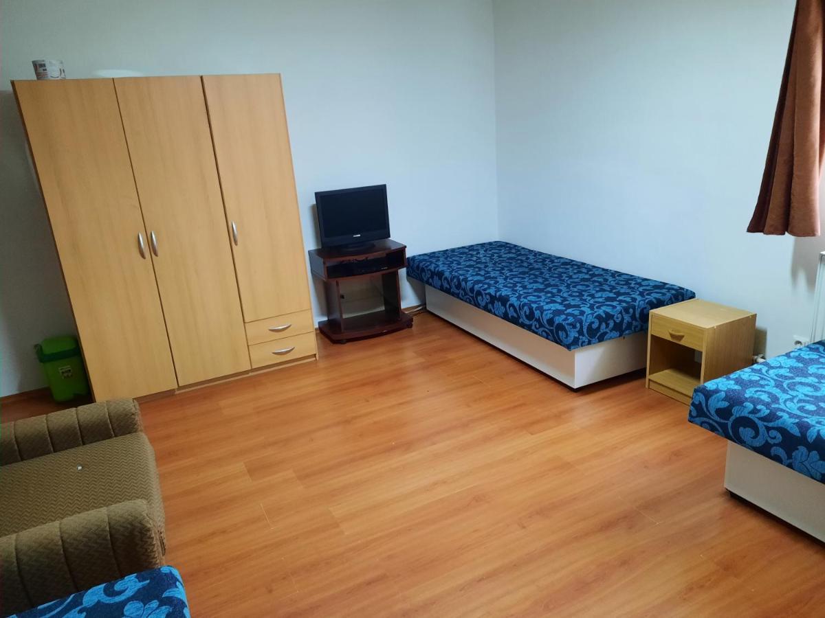 Krahule Konica Hotel Buitenkant foto