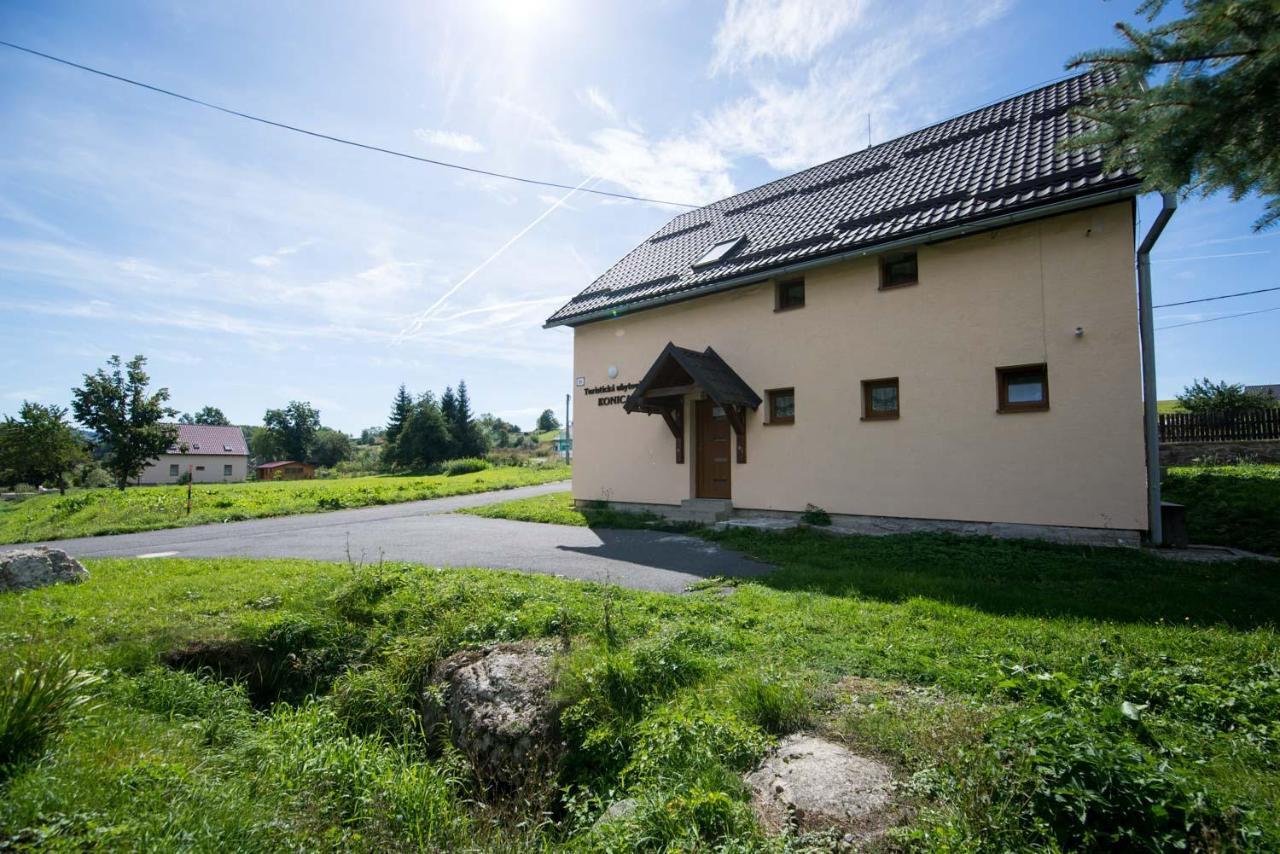 Krahule Konica Hotel Buitenkant foto